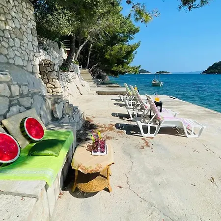 Lovely On The Private - Island Korcula Apartment *