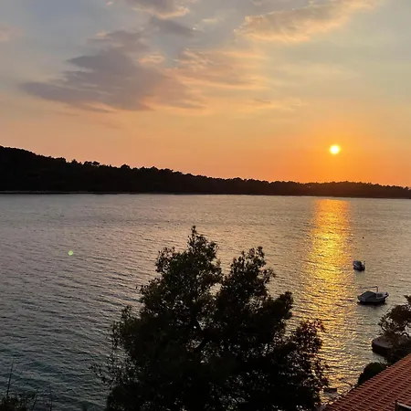 Lovely On The Private - Island Korcula Apartment