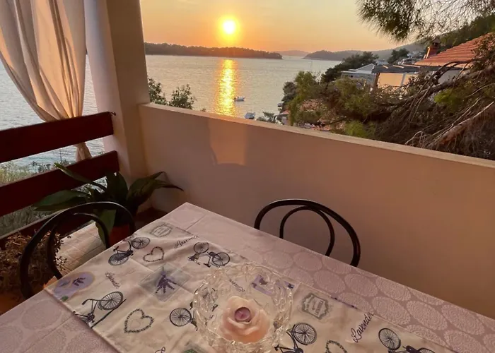 Lovely On The Private - Island Korcula