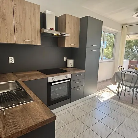 Apartament Lovely On The Private - Island Korcula