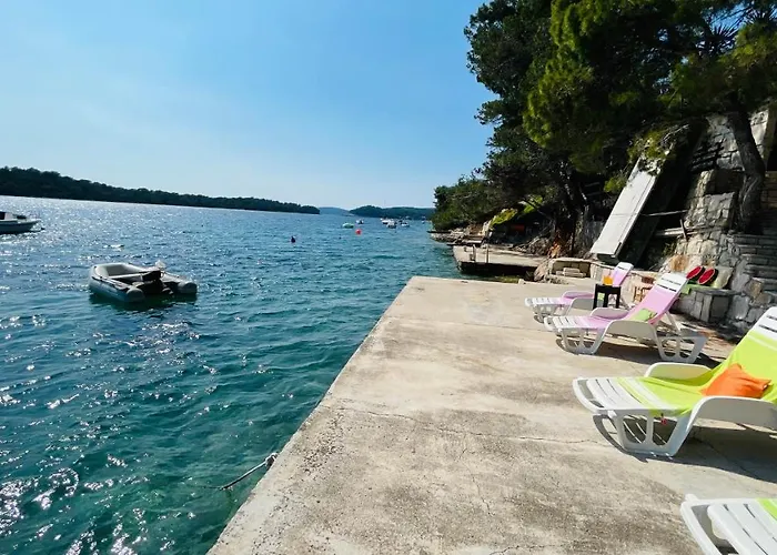 Lovely On The Private - Island Korcula