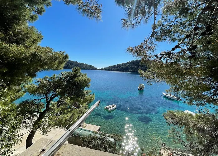 Lovely On The Private - Island Korcula Prizba